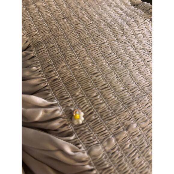 Natural Life Silver Smocked Waist Daisy High Waist Silky Shorts Women’ Sz Medium - Picture 6 of 6